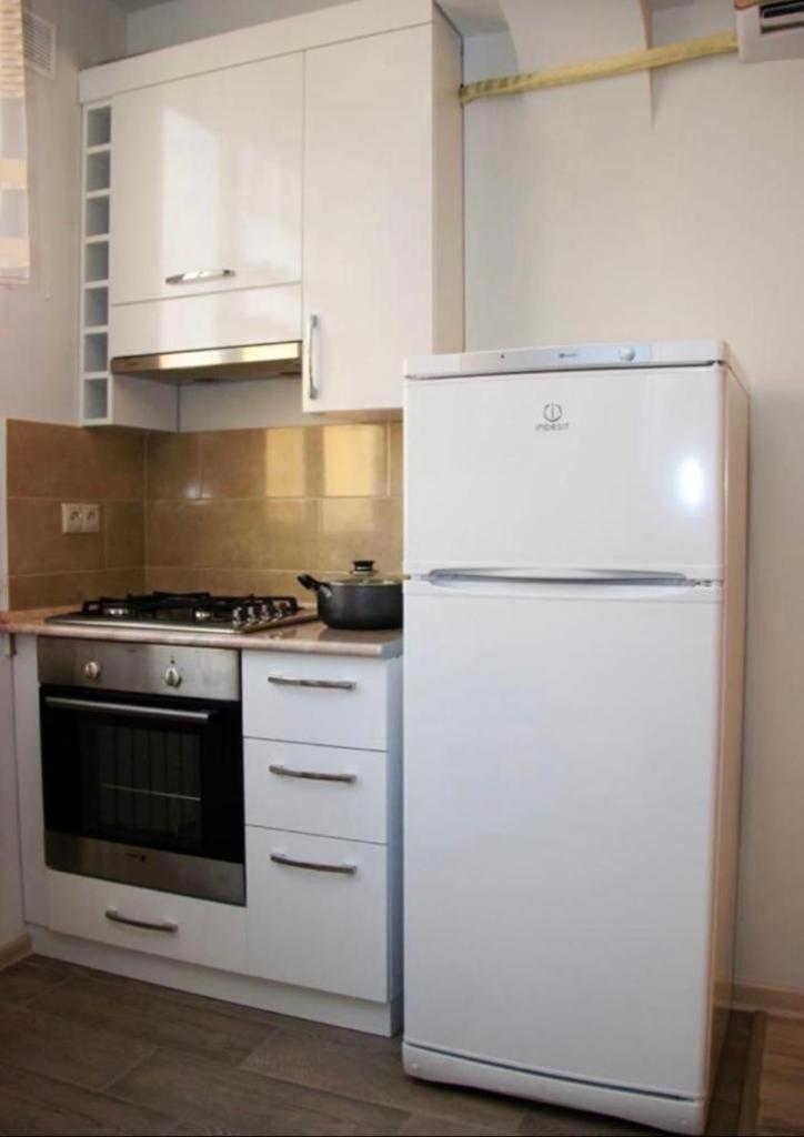 Excellent Apartment In The Republic Square Pushkin 3 Ереван Екстериор снимка